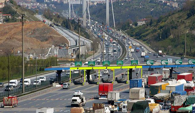 Köprü ve otoyol geçiş ücretlerine zam yapıldı
