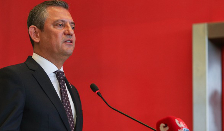 Özgür Özel’den sokak röportajıyla ilgili tutuklamaya tepki