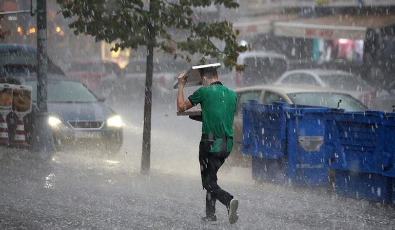 Meteoroloji’den İstanbul dahil 20 il için sağanak uyarısı: Sıcaklıklar düşecek mi?