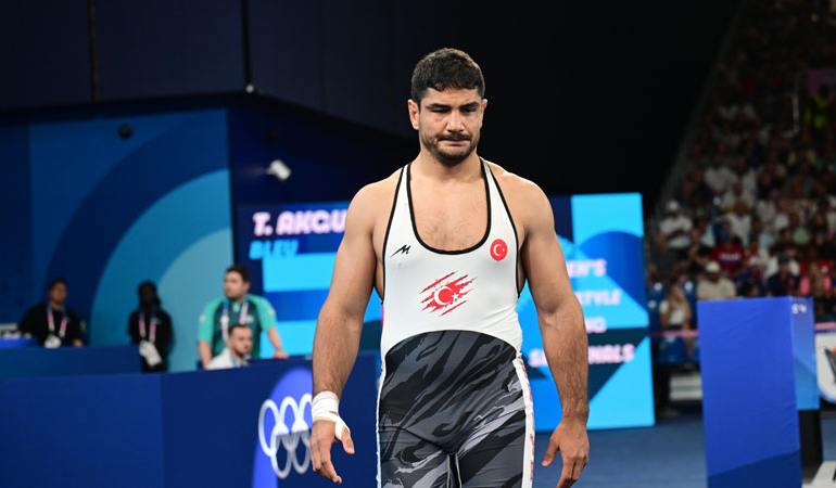 Taha Akgül’den bronz madalya