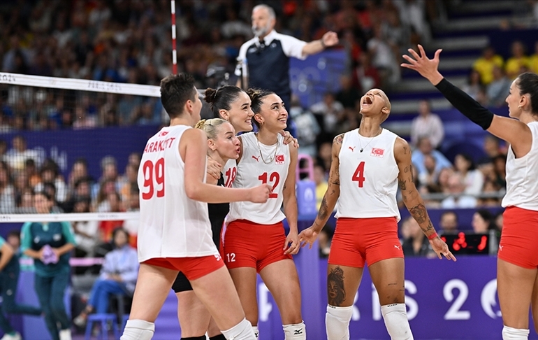 Filenin Sultanları tarih yazdı: Çin’i devirerek yarı finale çıktık