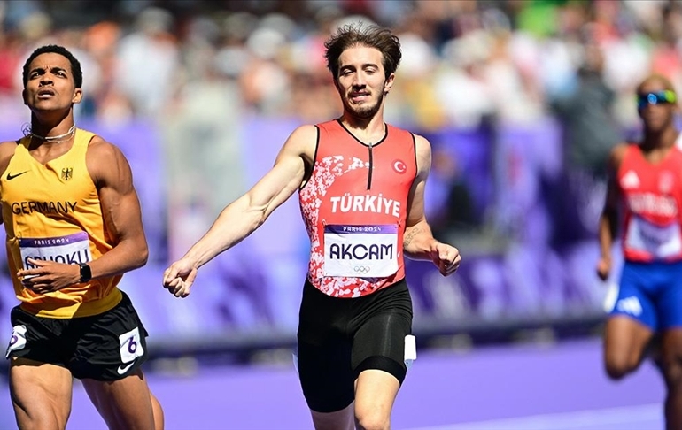 Milli atlet Paris’te yarı finale kaldı
