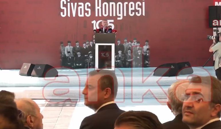 AKP’li Abdullah Güler’e Sivas’ta protesto… Vatandaşlar alanı terk etti