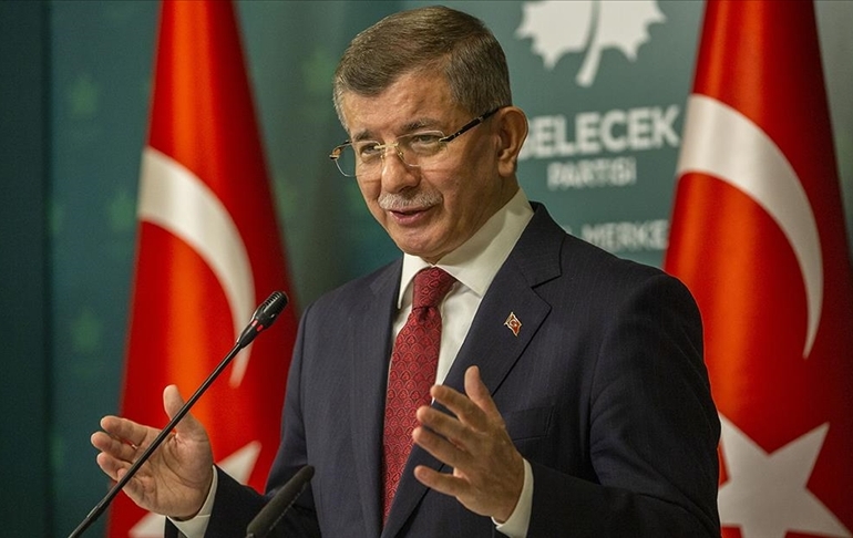 Ahmet Davutoğlu: Sayın Erdoğan’ı dinledim ve gurur duydum