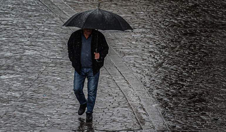 Meteoroloji’den İstanbul dahil 13 il için ‘sağanak’ alarmı