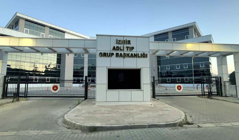 Bir hafta önce bıçakladığı kişi tarafından öldürüldü: Saldırı anı kamerada