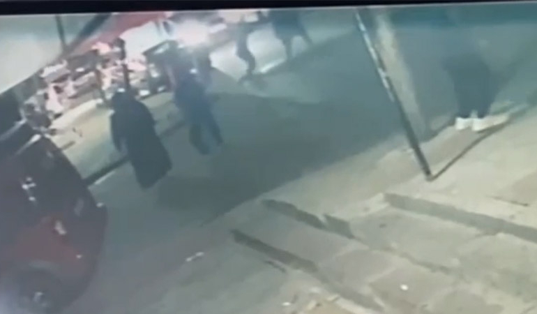 Sultangazi’de cinayet: Takip ettikleri kuyumcuyu vurup 1 kilo altını çaldılar