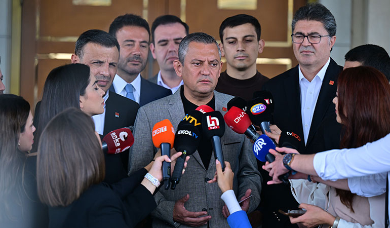 Özgür Özel: İmamoğlu’na kumpas kurmuşlar, piyonu Süleyman Soylu