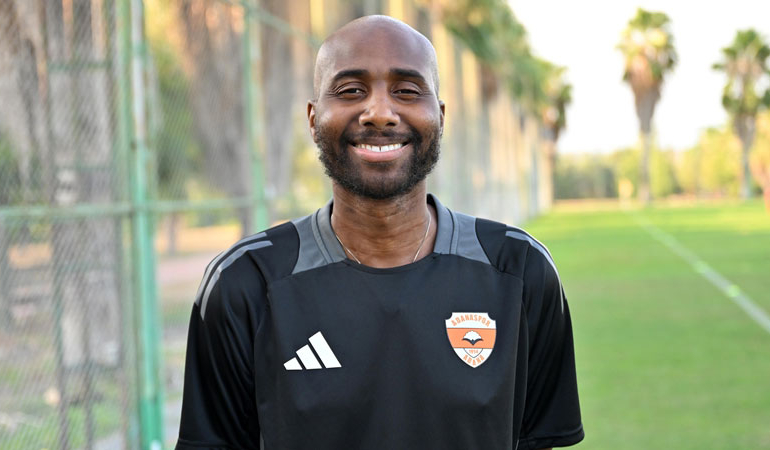 Adanaspor Teknik Direktörü Sol Bamba hayatını kaybetti