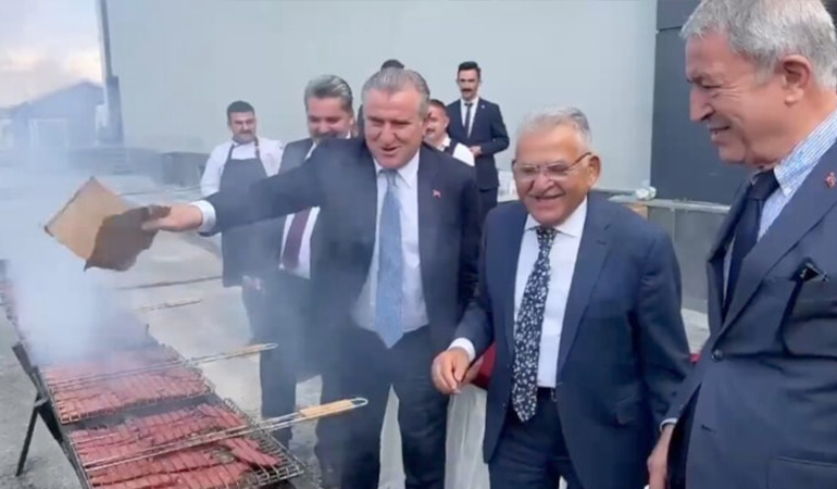 AKP’li başkandan ‘sucuk partisi’ açıklaması