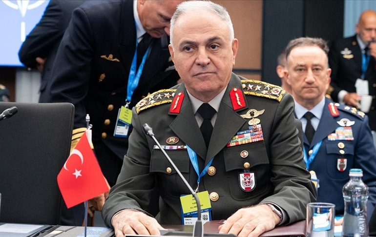 Gürak, NATO toplantısında