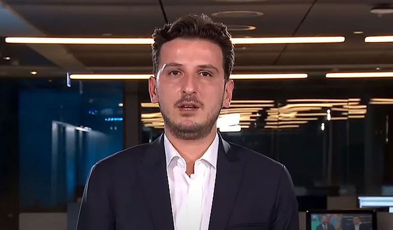 Beşiktaş Başkanı Arat’ın şoförü Sezgin Gülnar, derbi sonrası gazeteci Emre Kaplan’a saldırdı