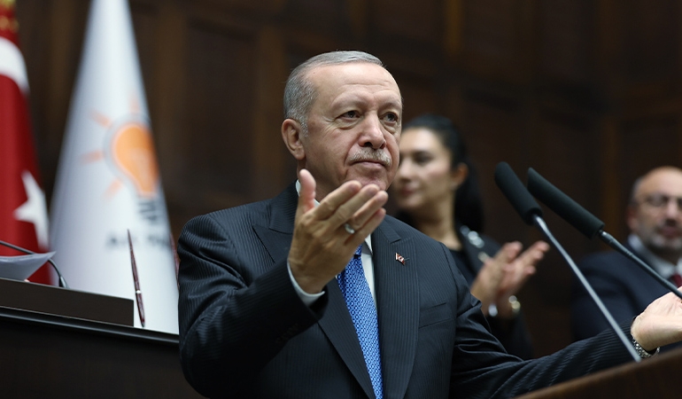‘Öcalan’ çıkışı Erdoğan’ı heyecanlandırdı: Bahçeli’ye övgüler, Özel’e takdir ve çağrı