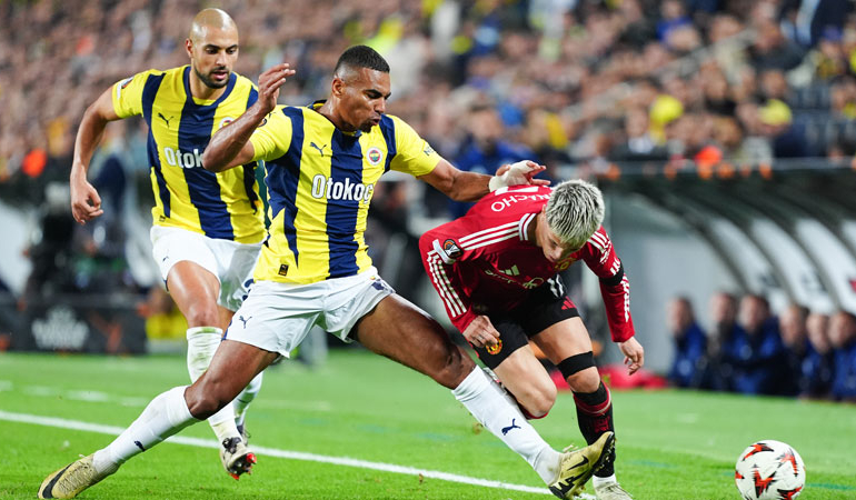 Fenerbahçe Manchester United ile berabere kaldı