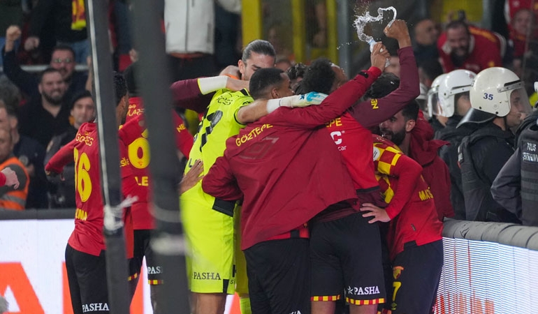 10 kişi kalan Göztepe, Trabzonspor’u uzatmada devirdi