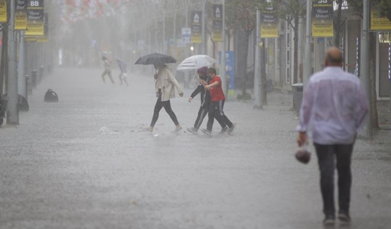 Meteoroloji’den sağanak yağış uyarısı
