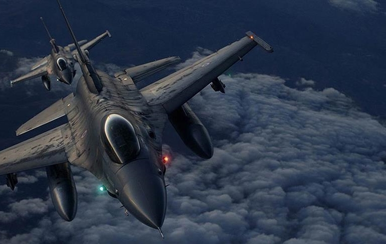 Irak ve Suriye’nin kuzeyine hava harekatı