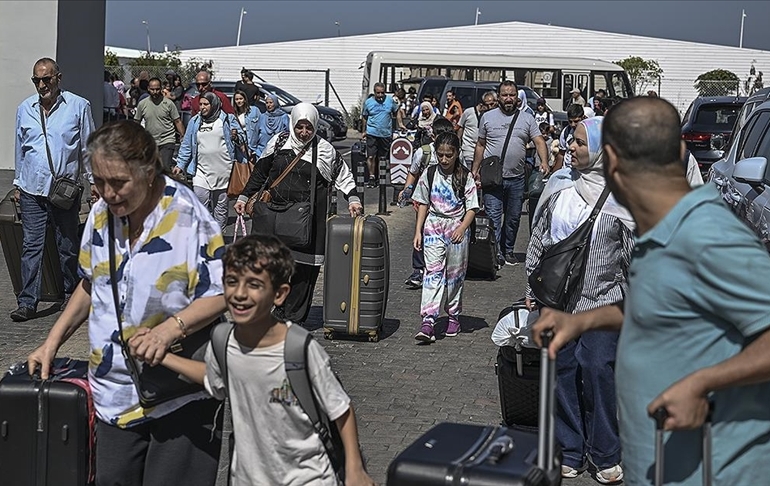 Türk vatandaşlarının Lübnan’dan tahliyesi başladı