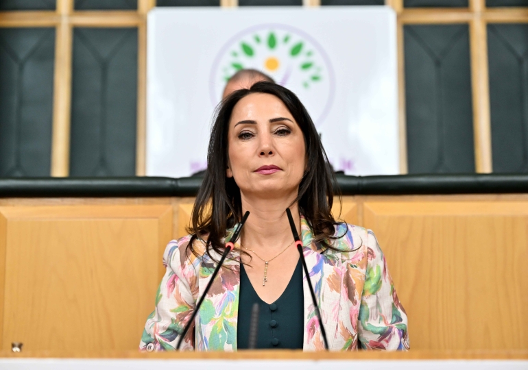 1311726-841549361