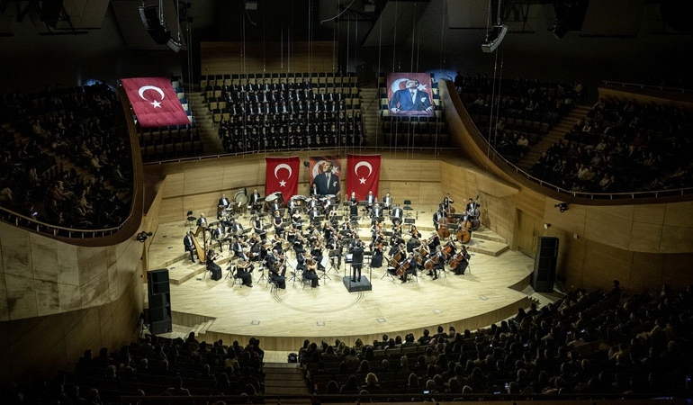 CSO’dan 10 Kasım konseri: Atatürk anısına çaldılar