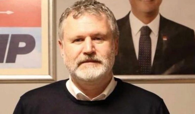 CHP Giresun İl Başkanı doktor Şenyürek, hasta yakını tarafından saldırıya uğradı: Özgür Özel’den açıklama
