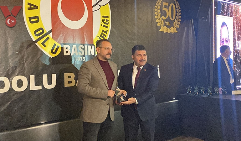 Veryansın Tv’ye iki ödül