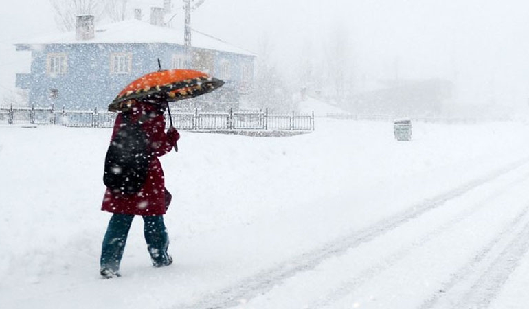 Bazı illerde eğitime ara uzatıldı: İşte kar tatili verilen o şehirler