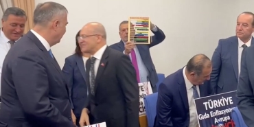 simsek-protesto