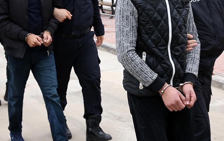 DEM Parti eşbaşkanları tutuklandı