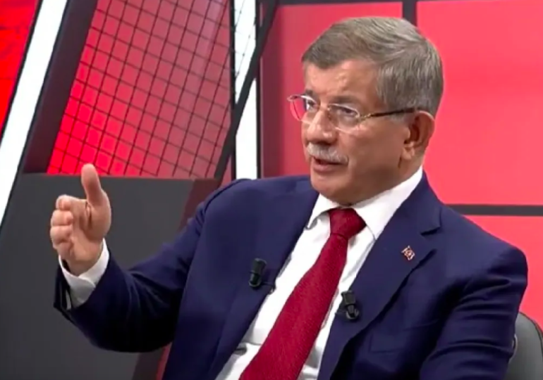 Davutoğlu: Cumhurbaşkanı, Dışişleri Bakanı çağırırsa her türlü desteği veririm