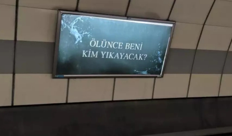 ‘Ölünce beni kim yıkayacak?’ afişlerinin sırrı çözüldü