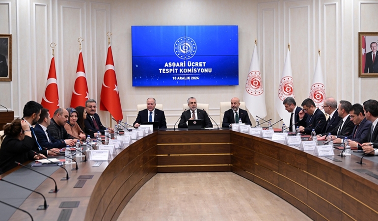Asgari ücret için üçüncü toplantı: Rakam konuşuldu mu? Türk-İş’ten açıklama…