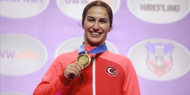 buse-tosun-cavusoglu