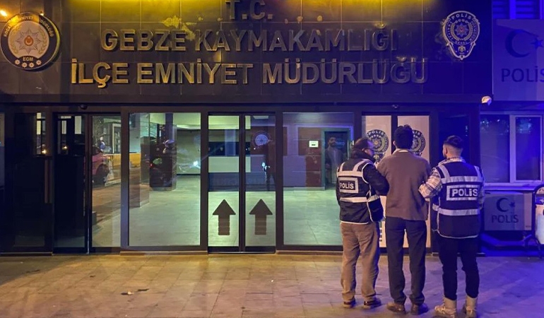 Kocaeli’de kutlama yapan Suriyelilere tepki gösteren kişi gözaltına alındı