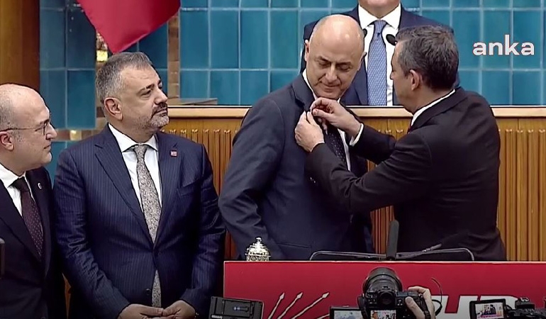 Ümit Özlale CHP’ye katıldı