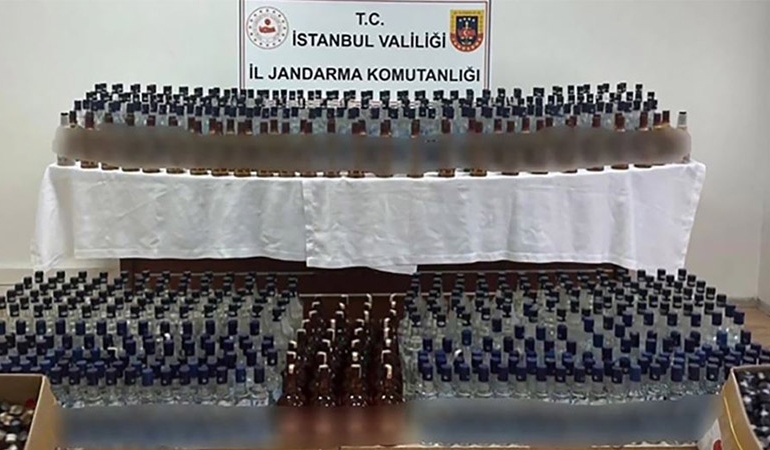 Yılbaşı öncesi ‘sahte alkol’ operasyonu: Binlerce litre ele geçirildi!