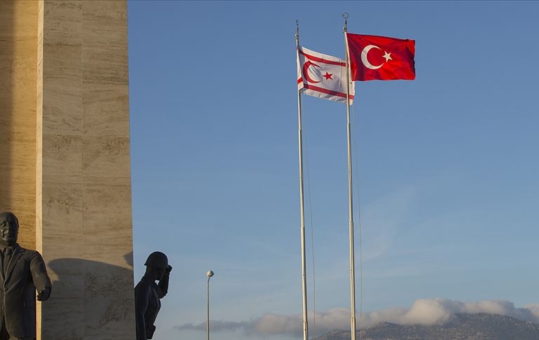 Kıbrıs’ta federasyoncular harekete geçti: ‘Bir şeyler pişiriliyor’