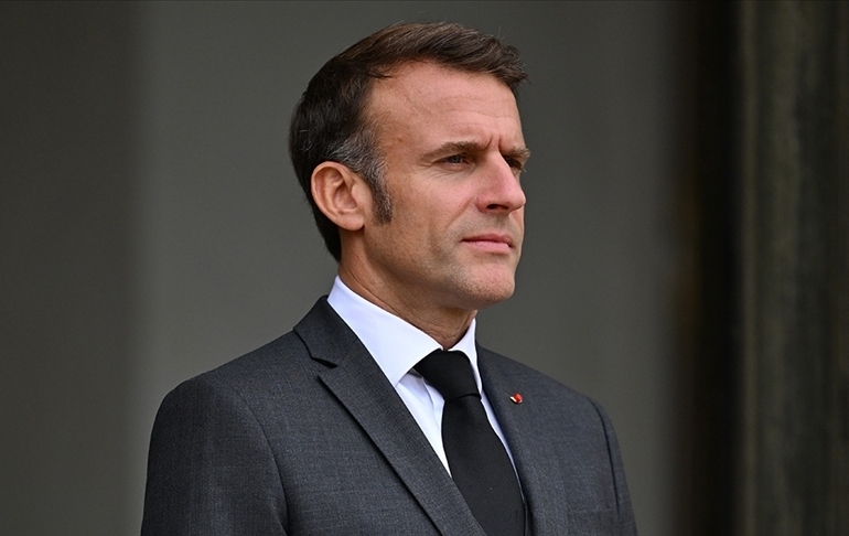 Fransa’da kriz: Macron’dan istifa çağrılarına karşı yeni adım