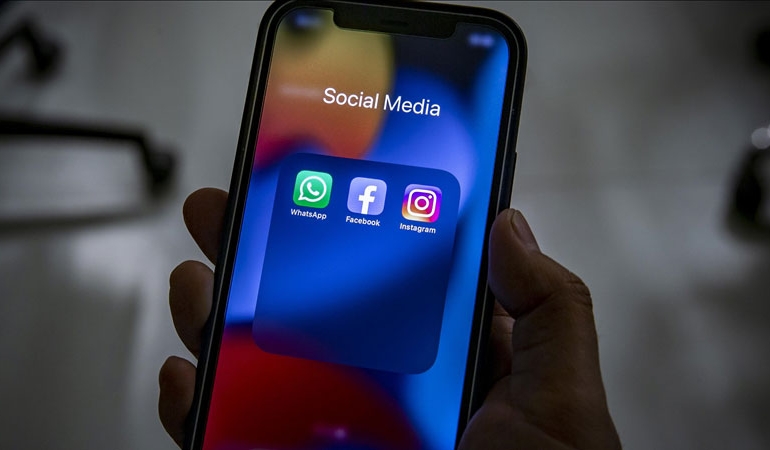 WhatsApp, Facebook ve Instagram’a erişim sorunu! Bakanlıktan açıklama geldi