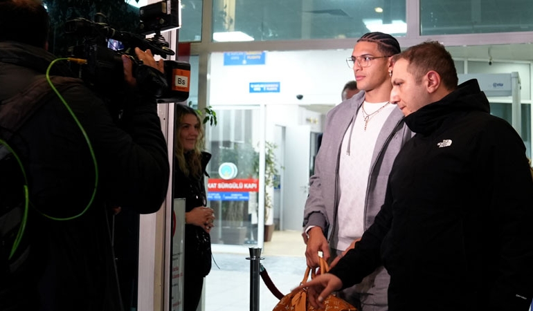 Fenerbahçe’nin yeni transferi Diego Carlos İstanbul’da