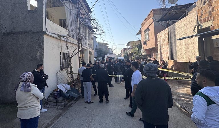 Adana’daki cinayette yeni bilgiler… Polis memuru, 5 kişiyi öldürdü! ‘İntihar’ ayrıntısı dikkat çekti