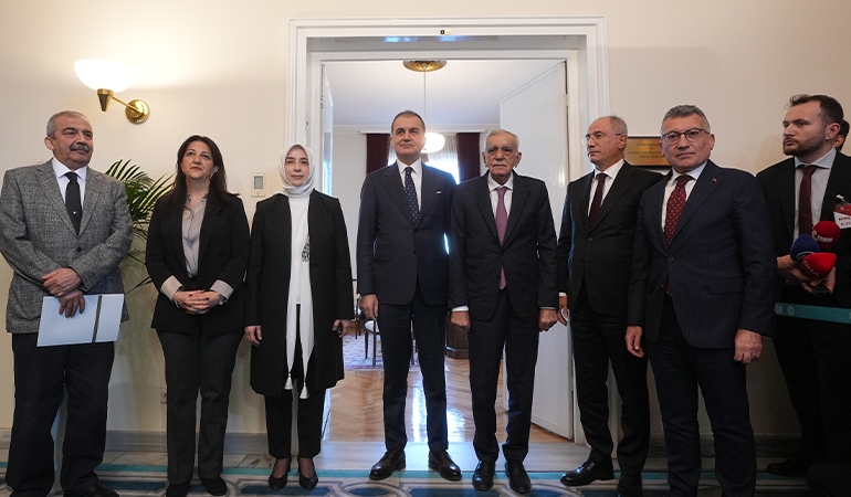 Gündem: Öcalan… DEM Parti görüşmesi sonrası AKP’den ilk mesaj
