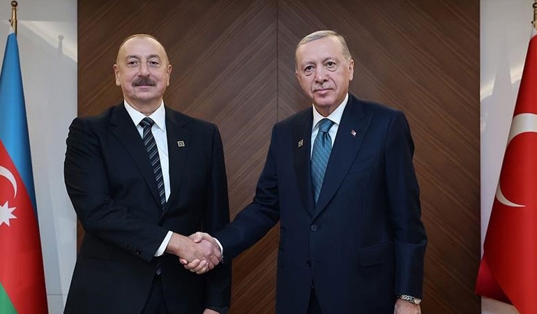 Erdoğan, Aliyev ile görüştü