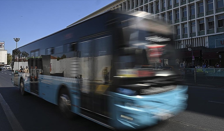 Ankara’da toplu taşıma krizi: Özel halk otobüslerinde ücretsiz ve indirimli kartlar kaldırıldı