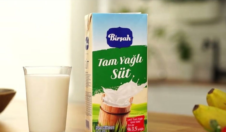 Süt yerine su paketlenmiş: Birşah markalı 100 paket süte toplama kararı
