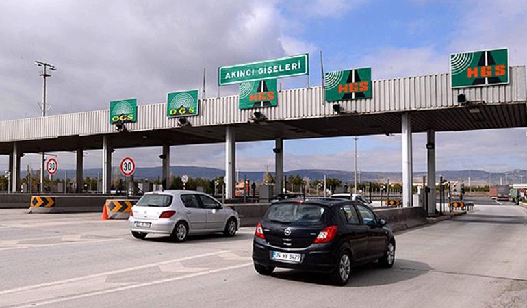 Otoyol ve köprü geçiş ücretleri belli oldu: İşte yeni fiyatlar!