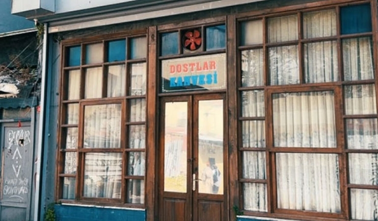 Çukur gerçek oldu: Dizinin çekildiği kahvehanenin sahibi seyyar satıcıyı öldürdü
