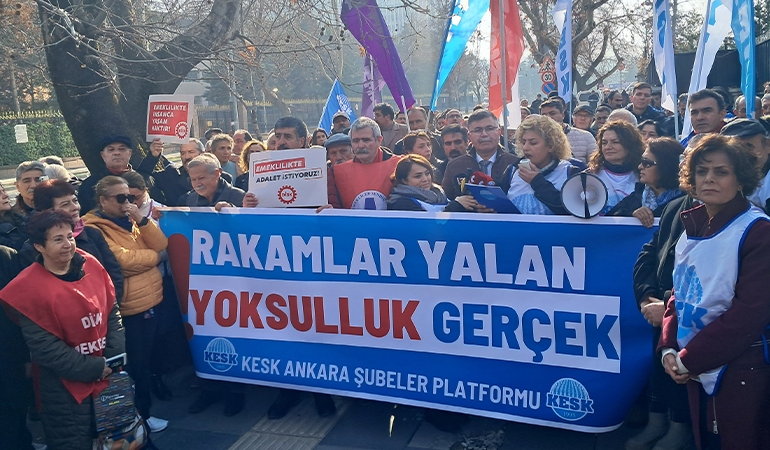 TÜİK’in önünde ‘enflasyon’ protestosu: Rakamlar yalan, yoksulluk gerçek!