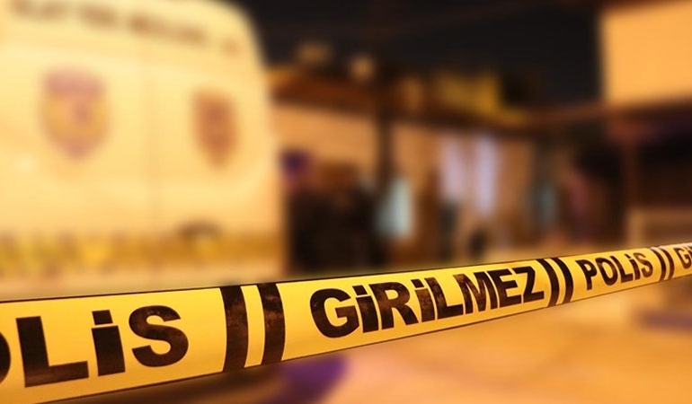 Konya’da 4 kişilik aile evlerinde silahla vurulmuş halde ölü bulundu!