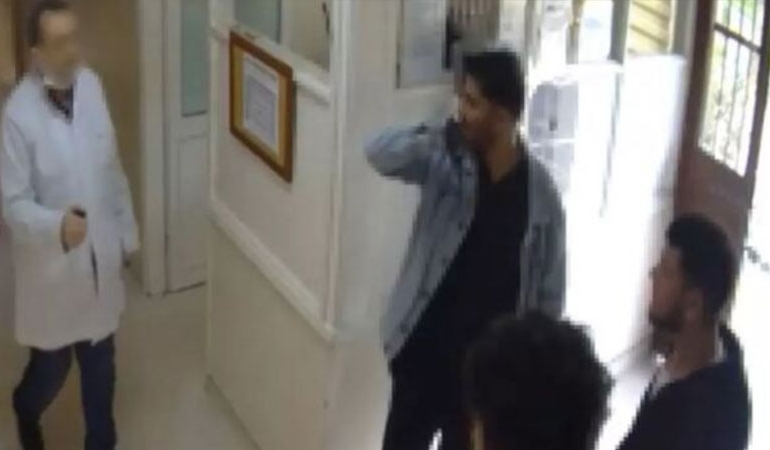 Hastalara biber gazı sıkıp silah gösteren doktor tutuklandı